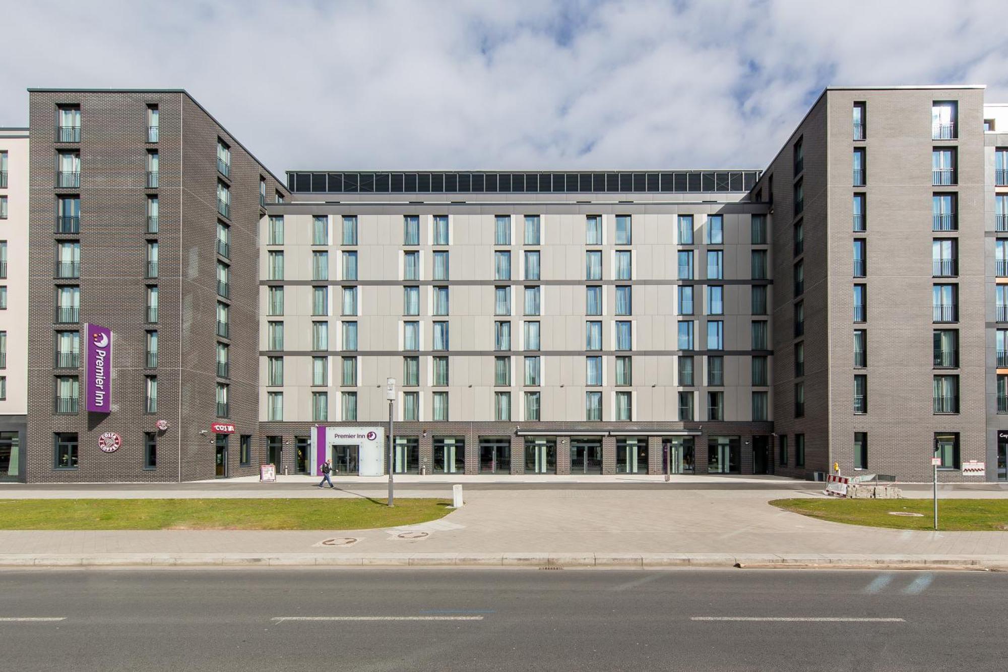 Premier Inn Frankfurt Messe Frankfurt am Main Exterior foto
