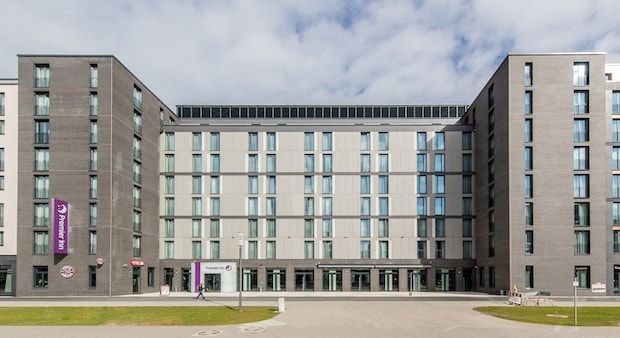 Premier Inn Frankfurt Messe Frankfurt am Main Exterior foto